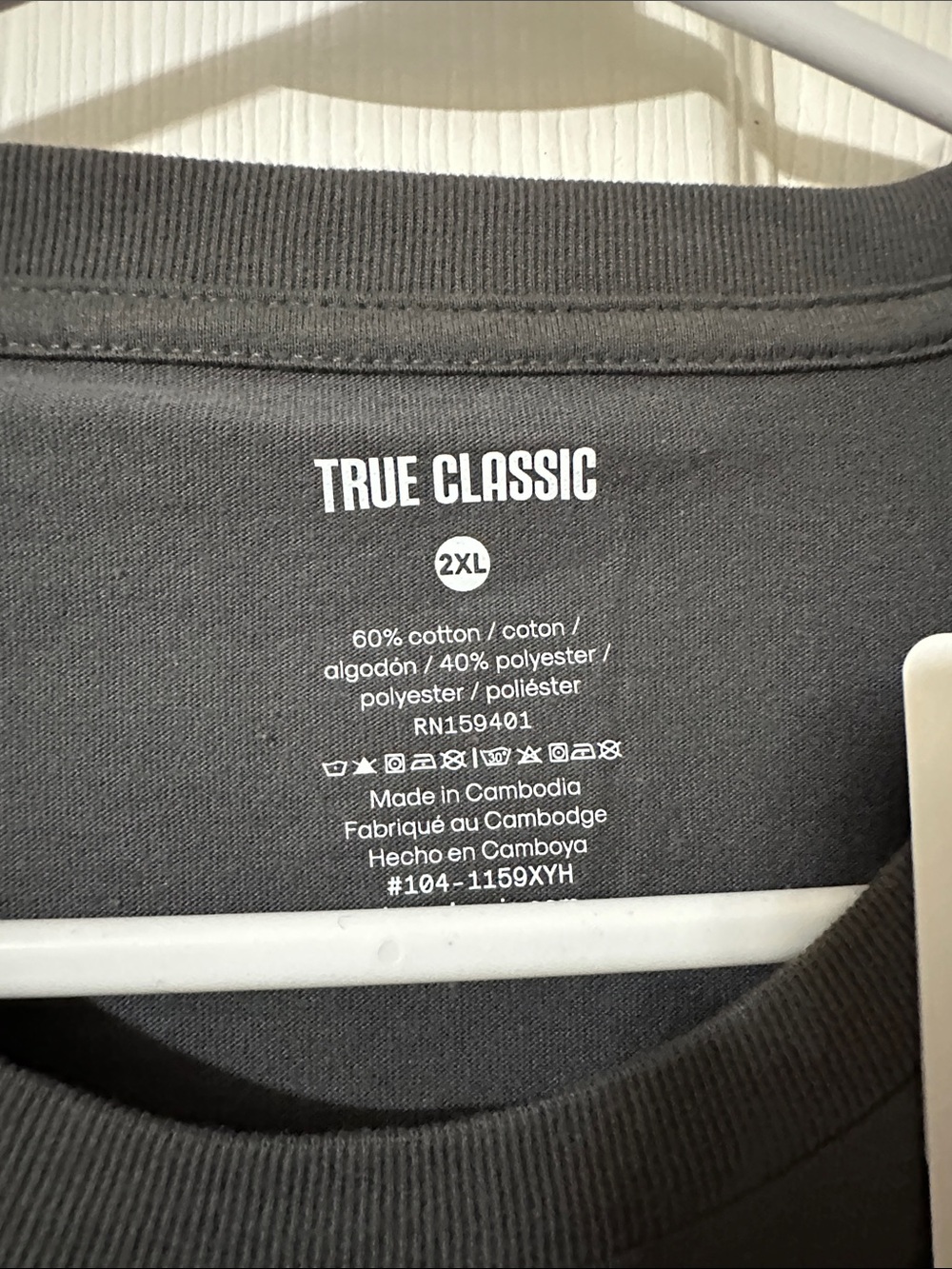 True Classic Men’s Crew Neck Short Sleeve Tee in Charcoal Gray - Picture 3 of 4